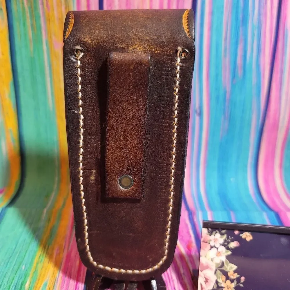 🔷️Vintage Tooled Leather Belt Loop Knife Sheath or Case Picture of Leaf